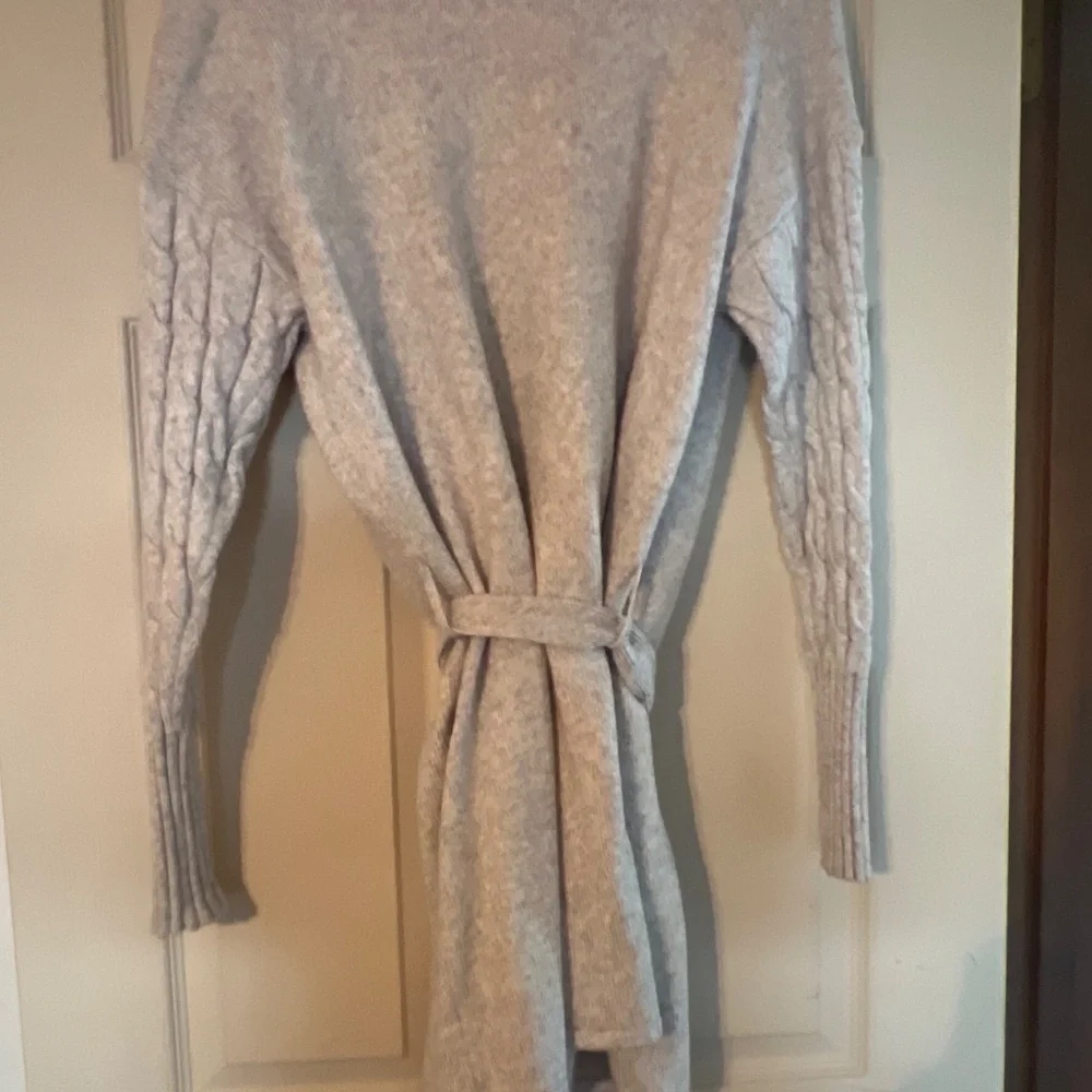 Molly & Isadora long cardigan in gray - Picture 4 of 4